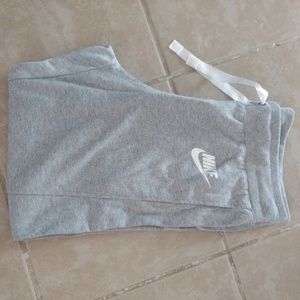 NIKE sweats joggers...nwt